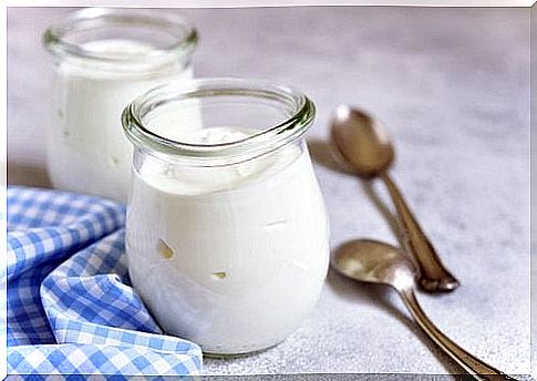 Yogurt - face masks with coffee