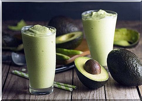 Avocado and avocado smoothie