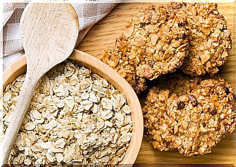 Oatmeal and oatmeal cakes