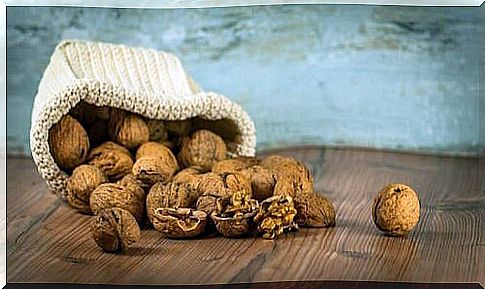 Benefits of walnuts for the stomach