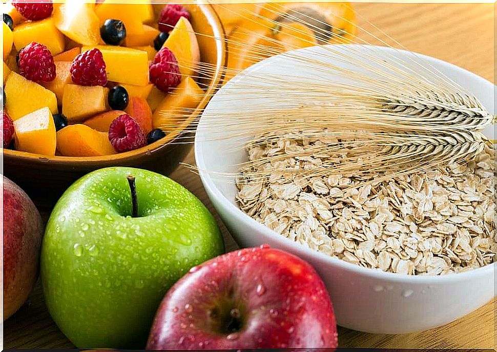 oatmeal and fruit