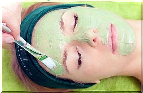 Green face mask