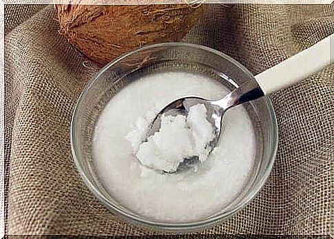 One of the most popular vegetable-based liquid creams is made from raw coconut milk